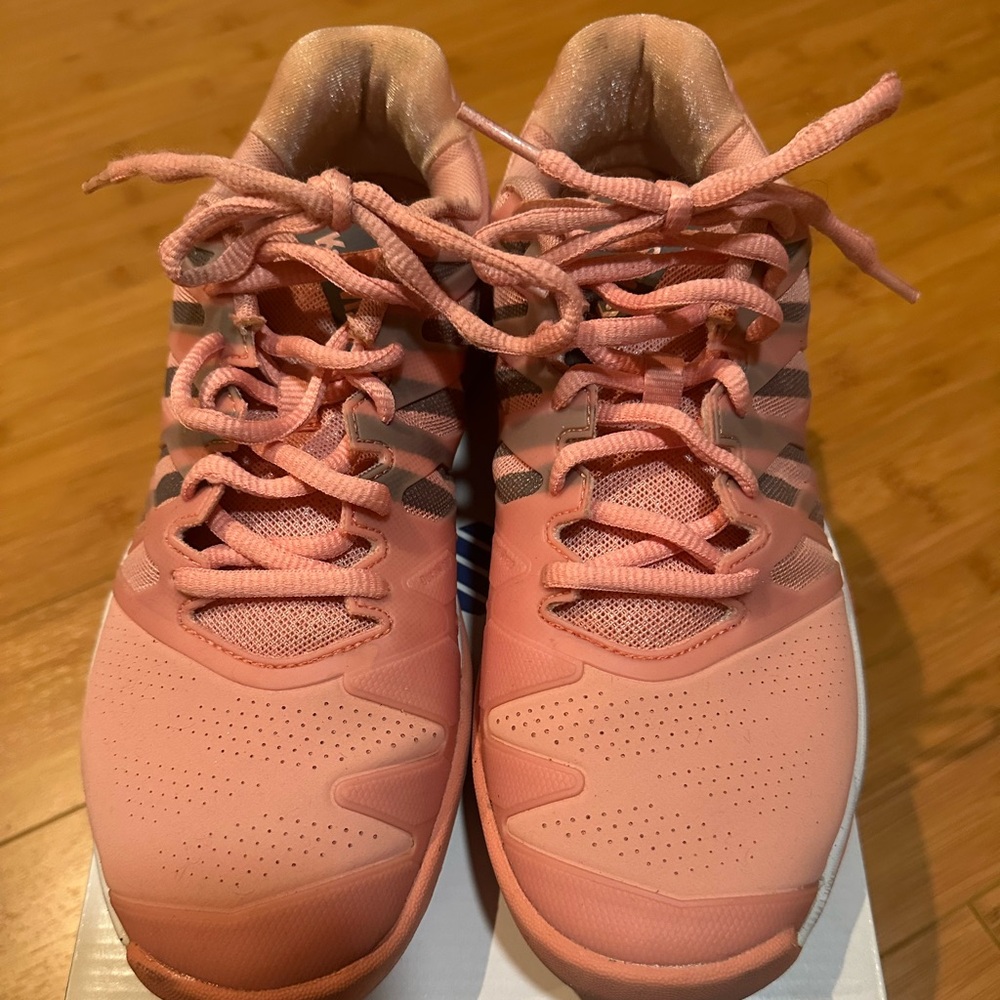 Kswiss Ultrashot 2 tennis shoesize 9.5 U.S.